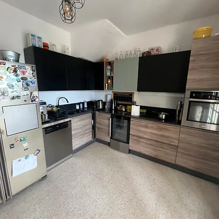 Des Pierres Blanches Holiday home Sete